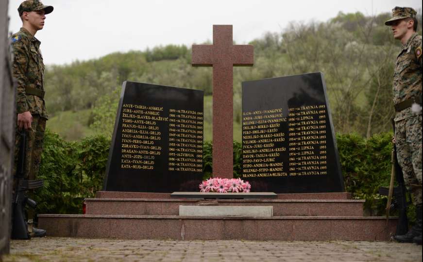 Tužna godišnjica: 28 godina od stradanja Hrvata u Trusini